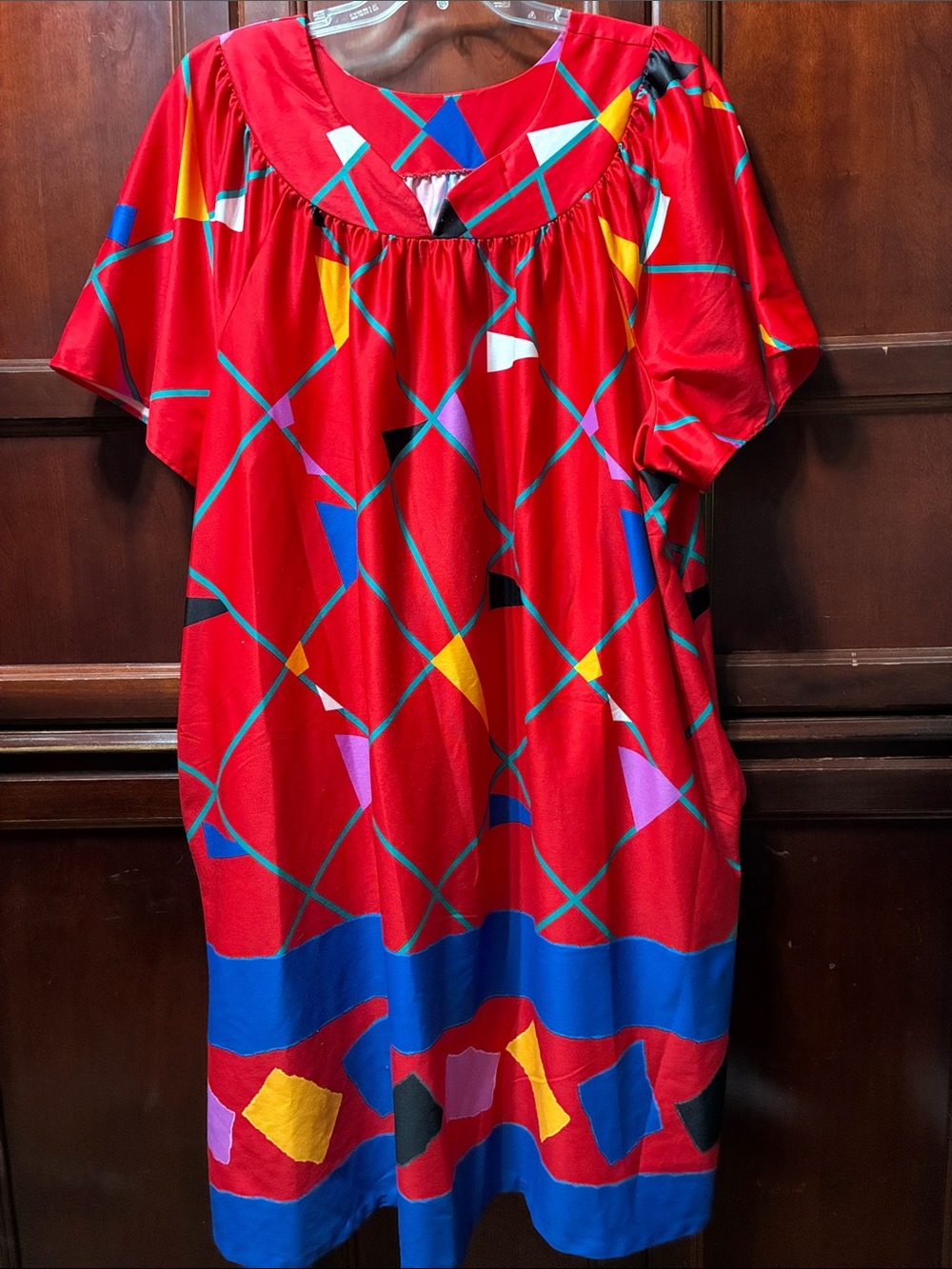 Vintage women’s size 4X pullover Red Geometric Print Dress